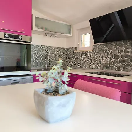 Апартаменты Sanela