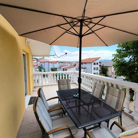 Апартаменты Sanela Водице