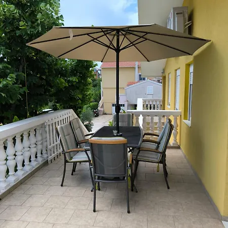 Апартаменты Sanela *