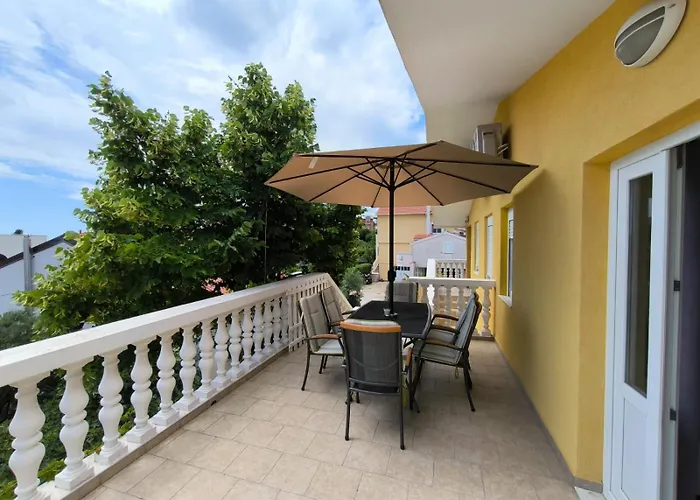 Sanela Appartamento Vodice